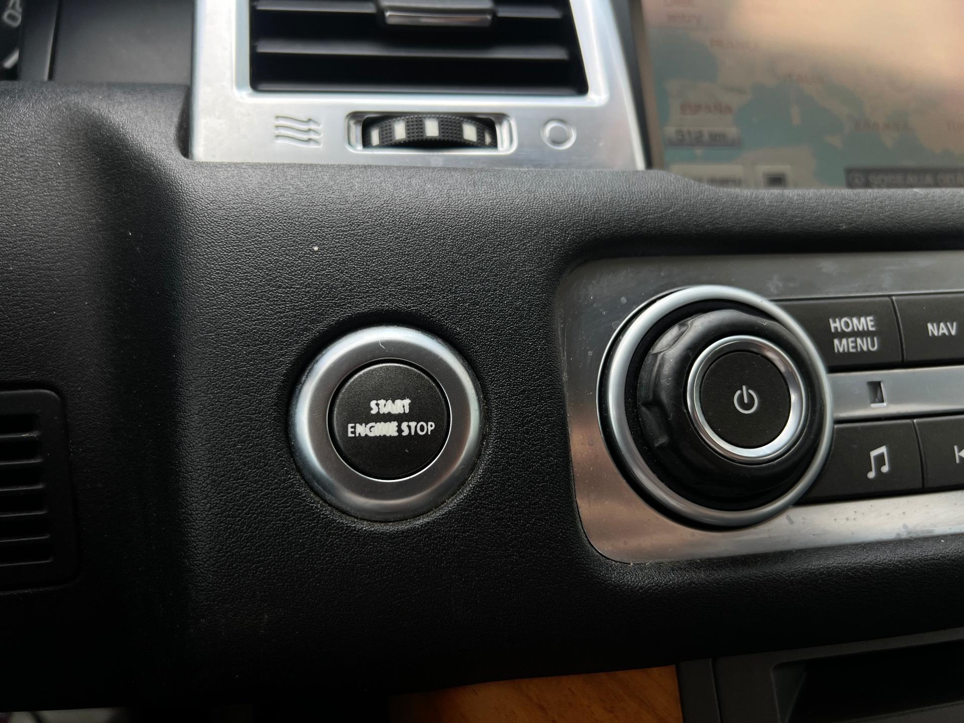 Land Rover-Range Rover Sport