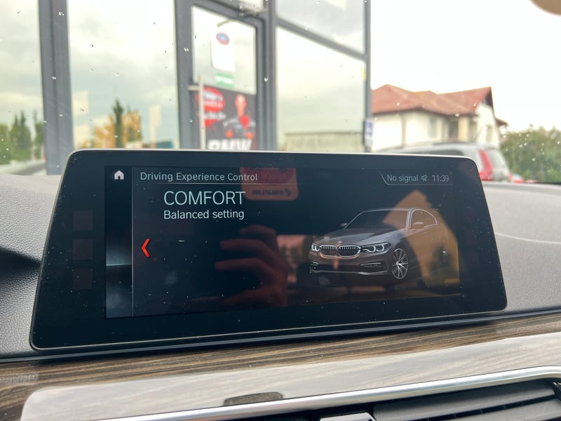 Car Thumb