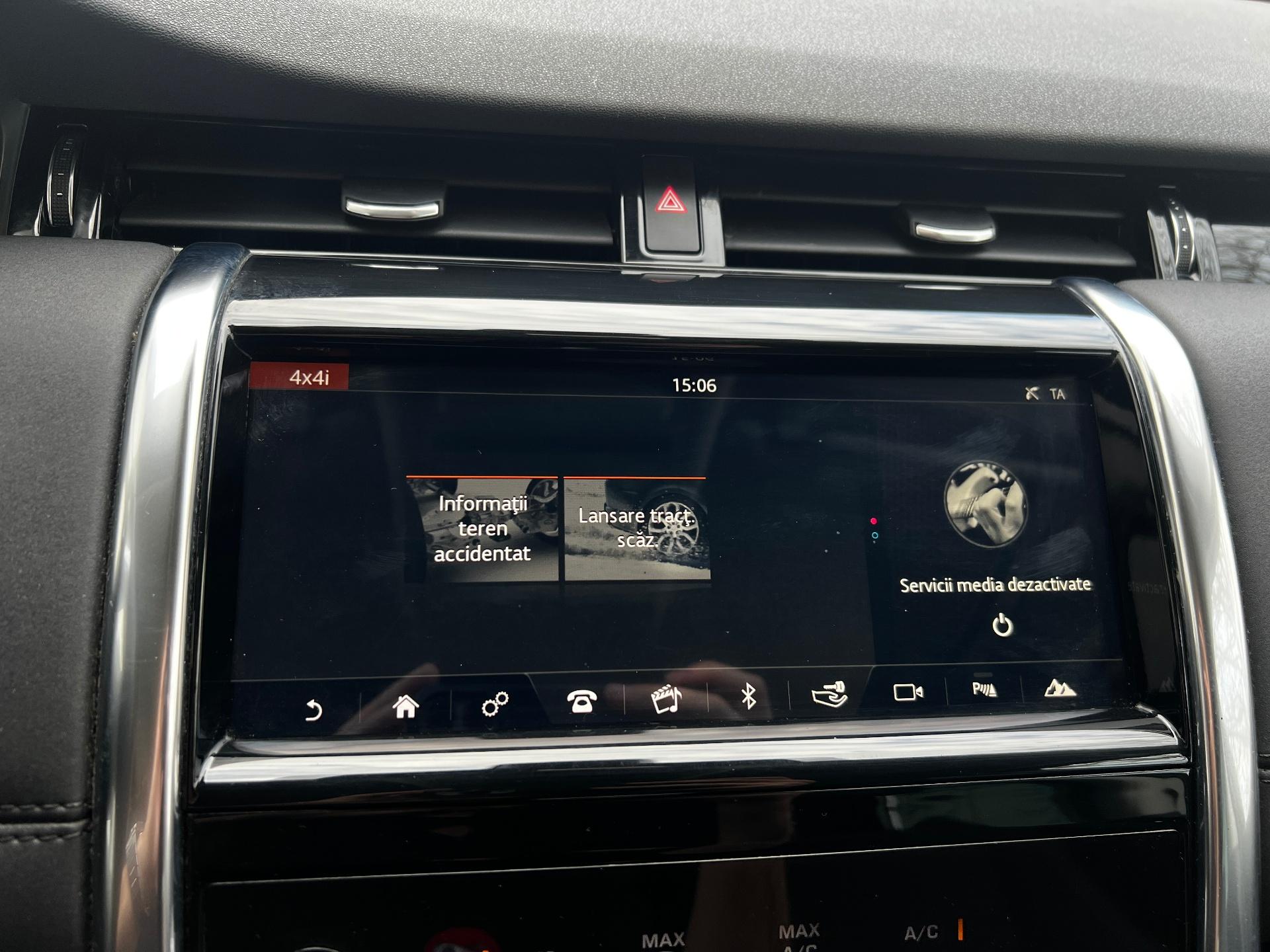 Land Rover-Discovery Sport