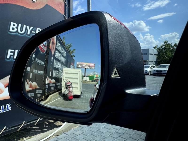 Car Thumb