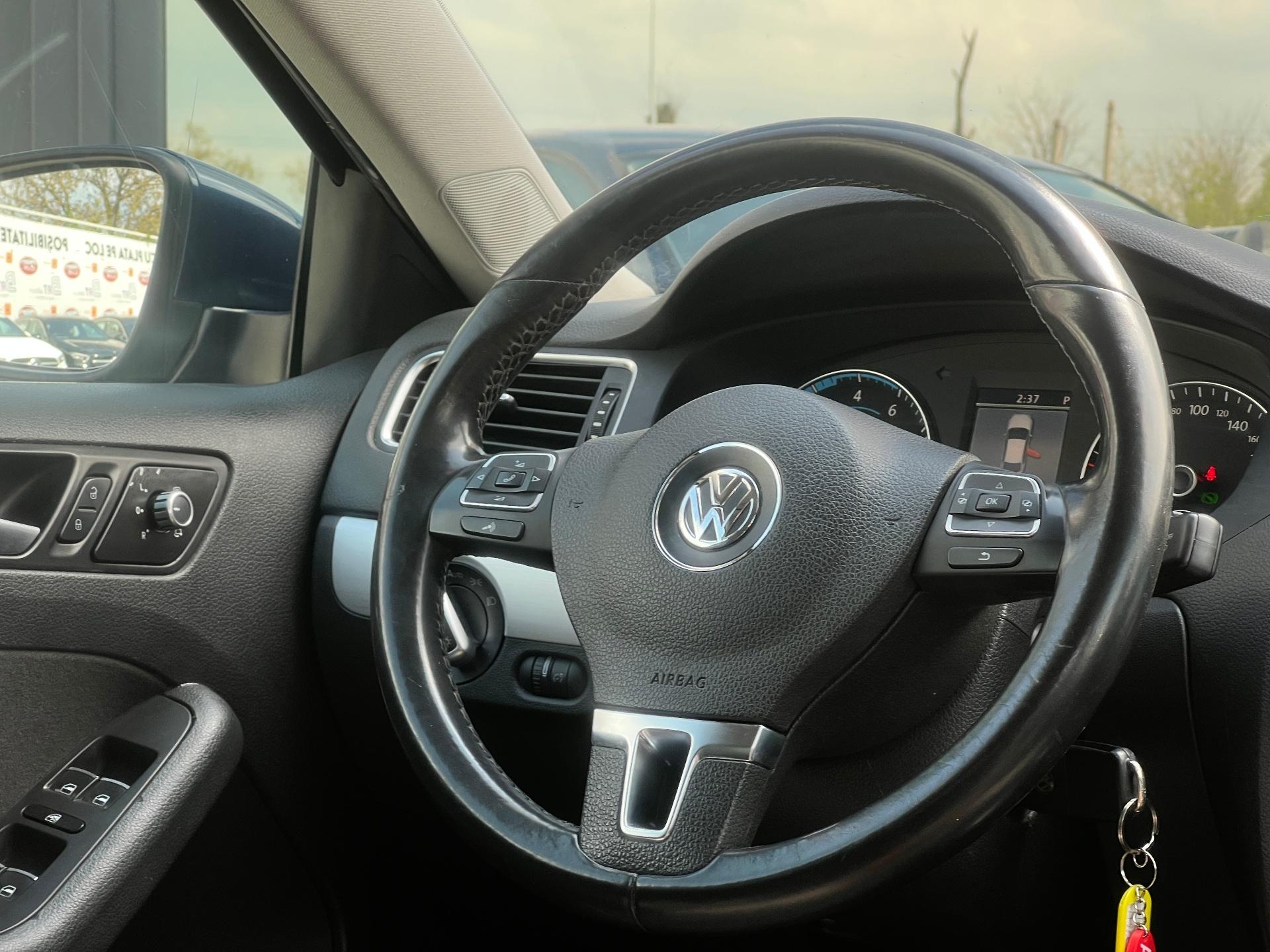 Volkswagen-Jetta