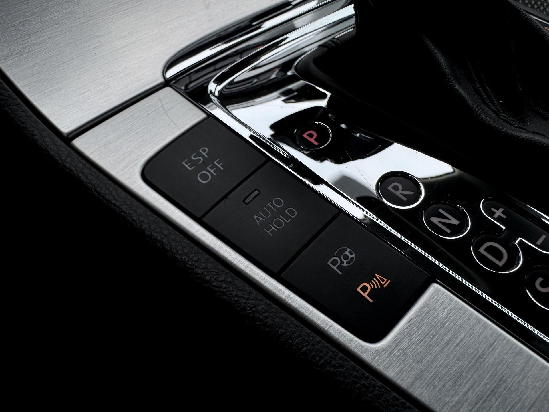 Volkswagen-Passat CC