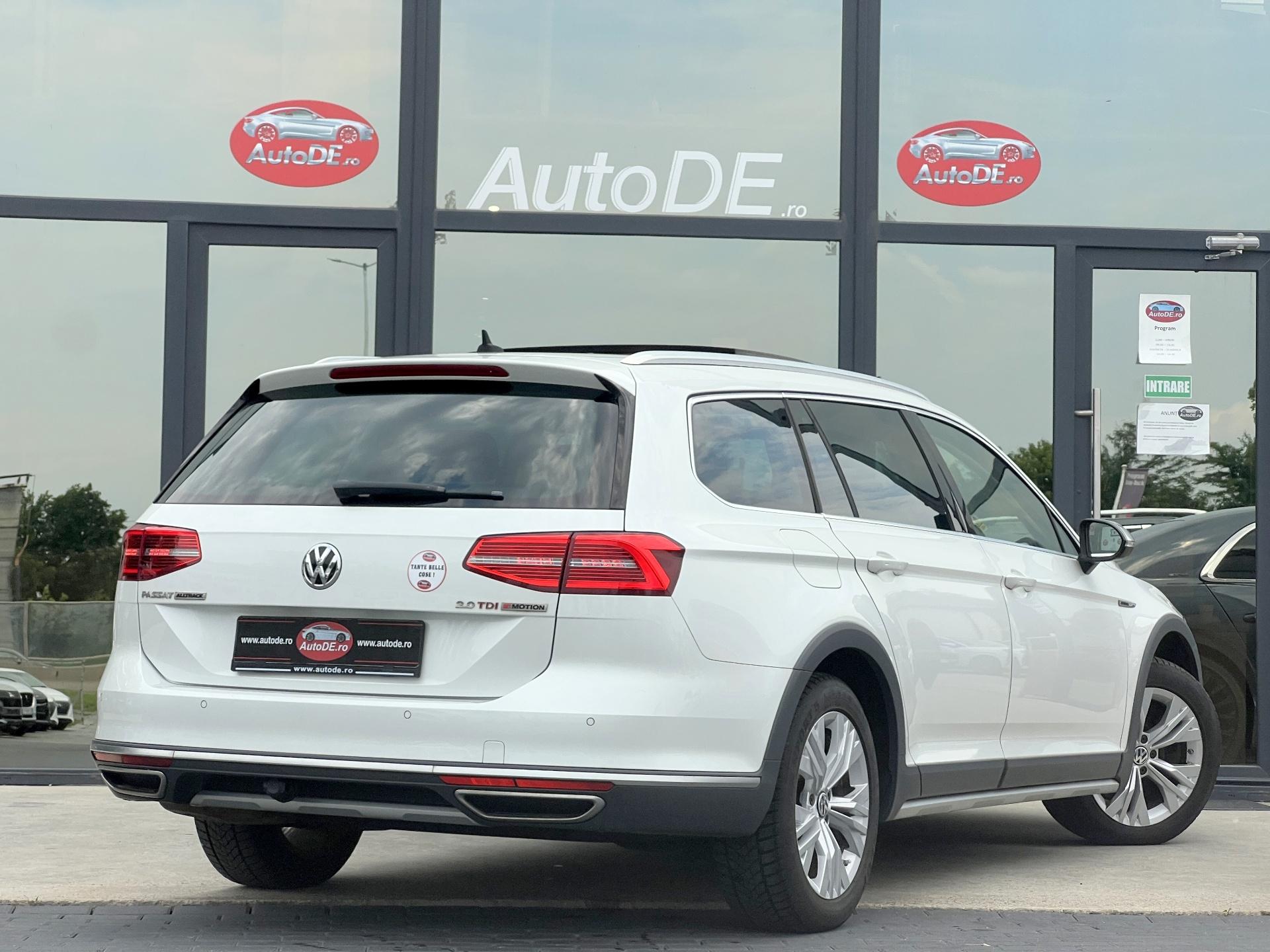 Volkswagen-Passat Alltrack