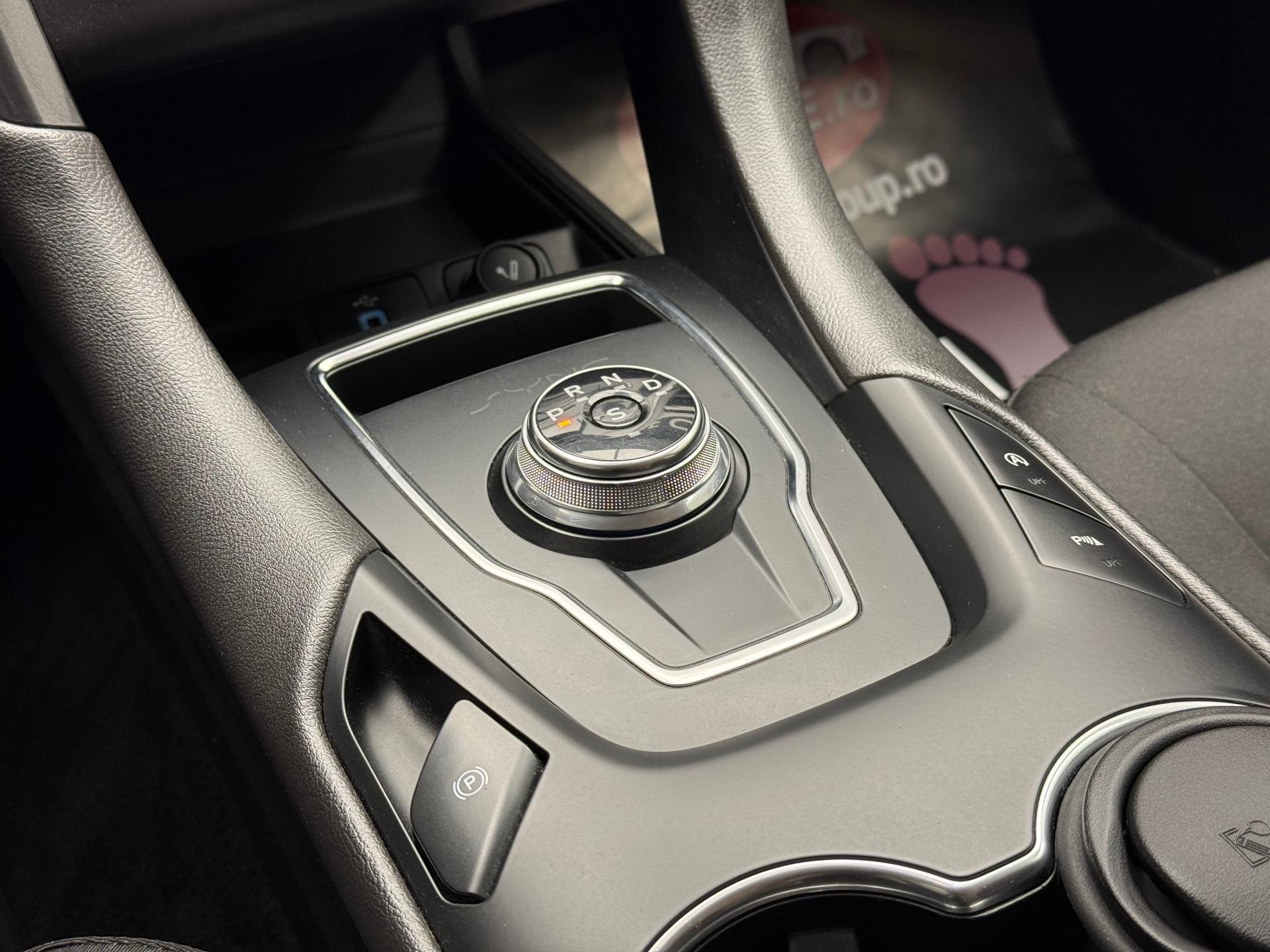 Ford-Mondeo