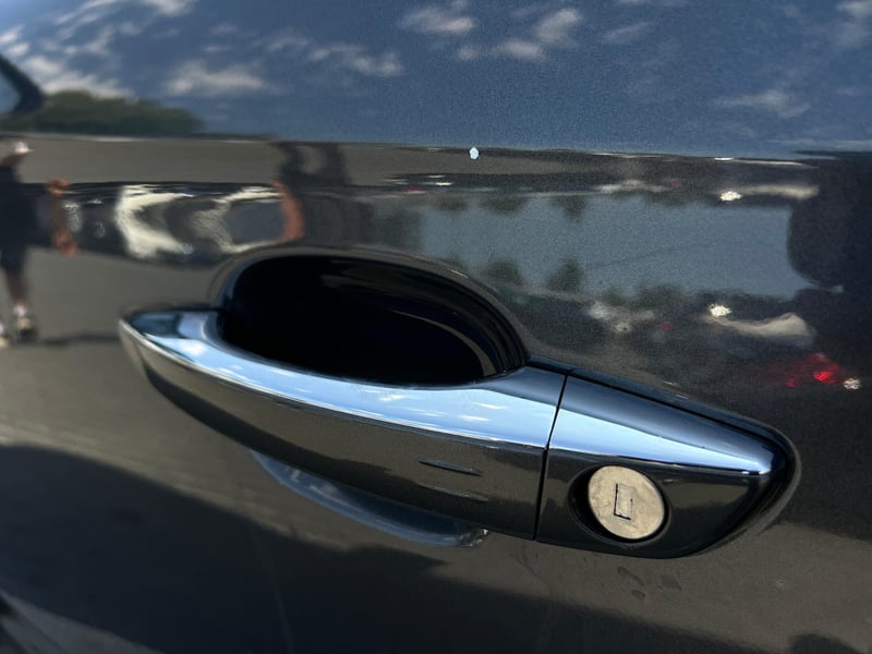 Car Thumb