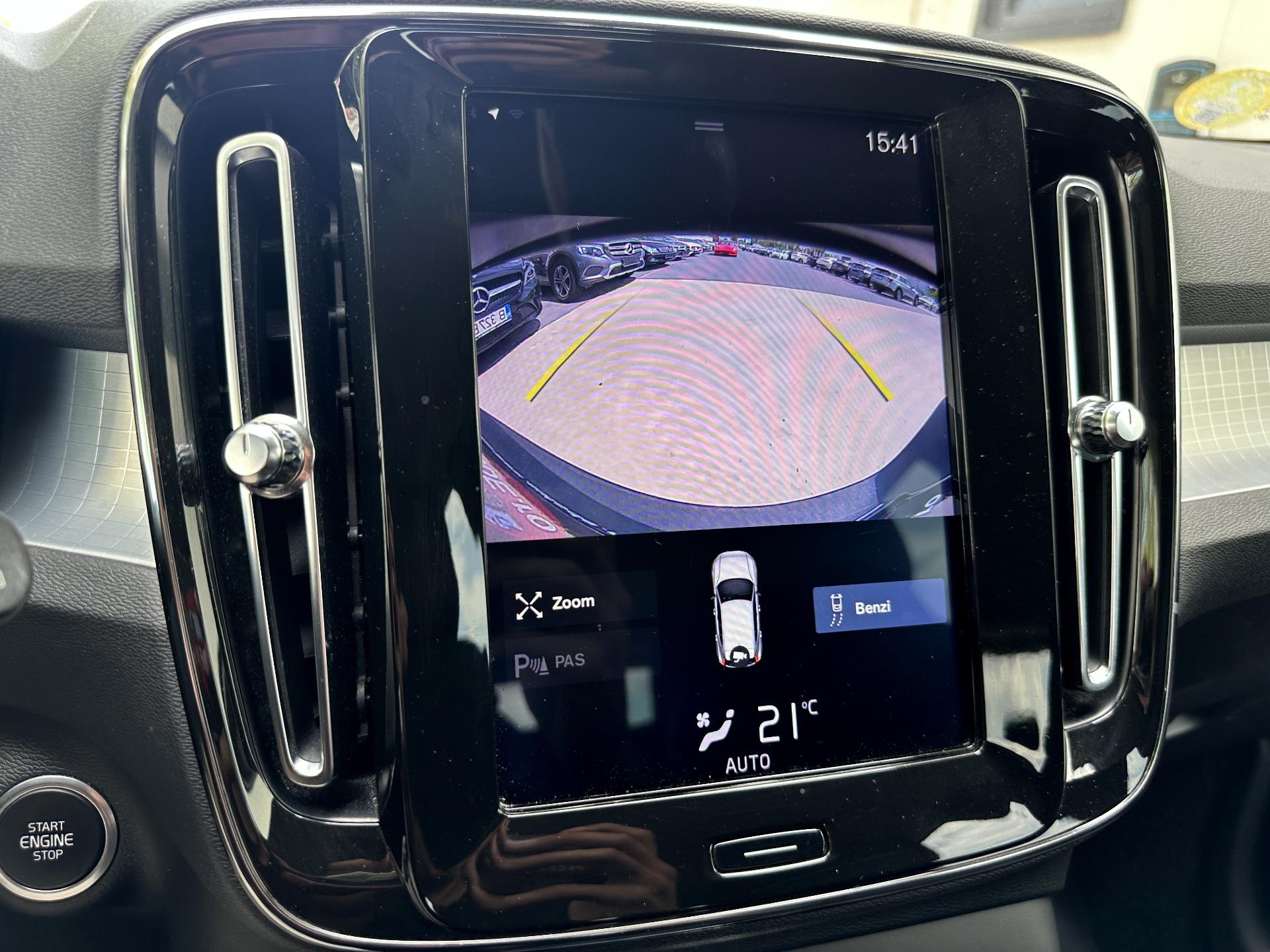 Volvo-XC 40