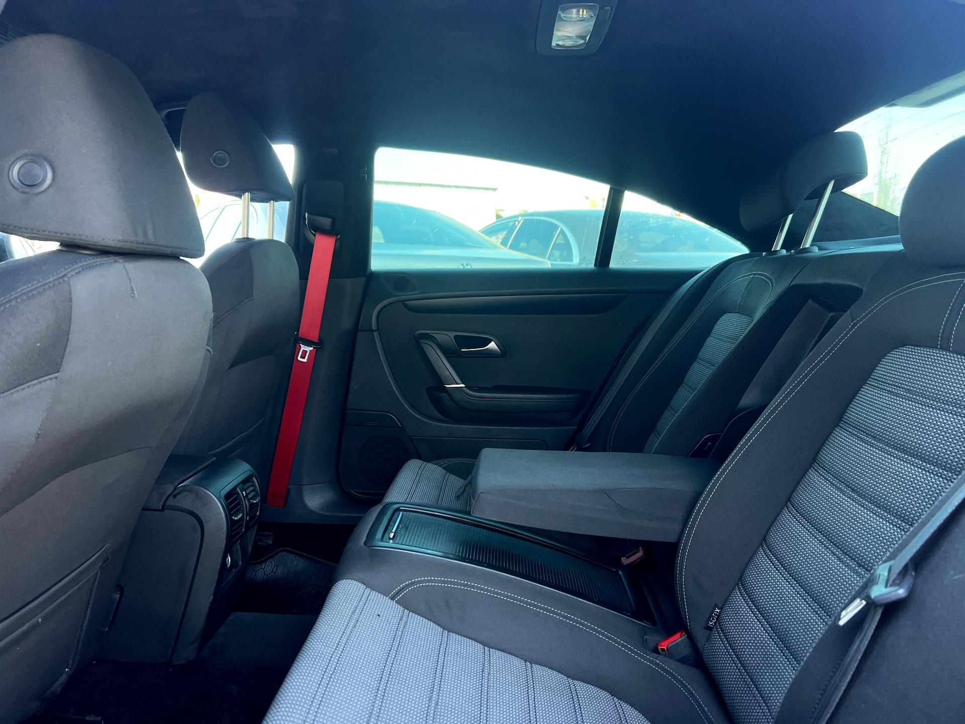 Volkswagen-Passat CC