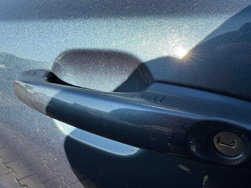 Car Thumb