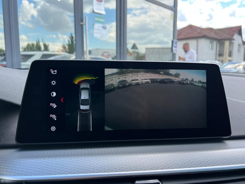 Car Thumb