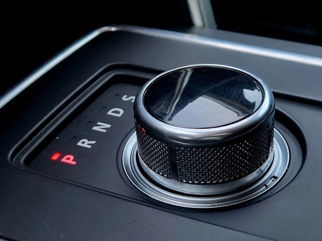 Land Rover-Discovery Sport