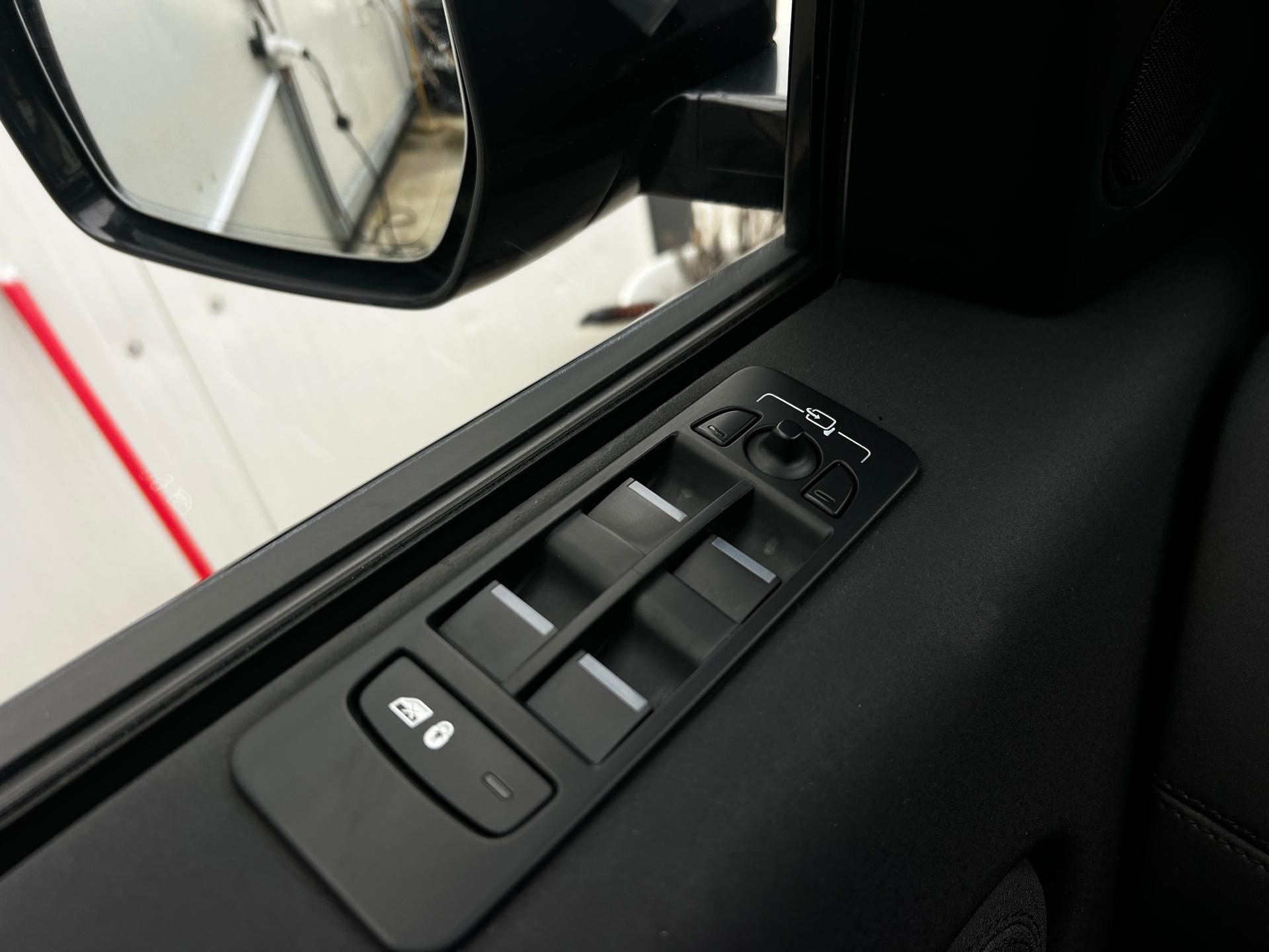 Land Rover-Discovery Sport