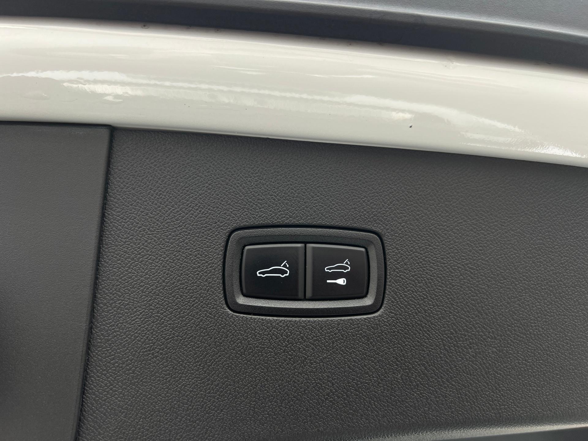 Porsche-Cayenne