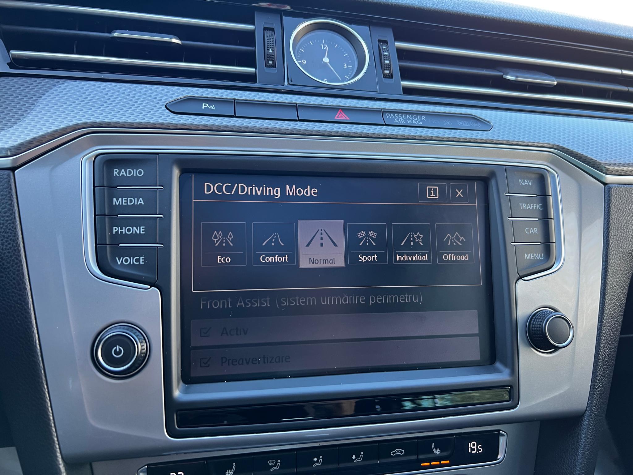 Volkswagen-Passat Alltrack