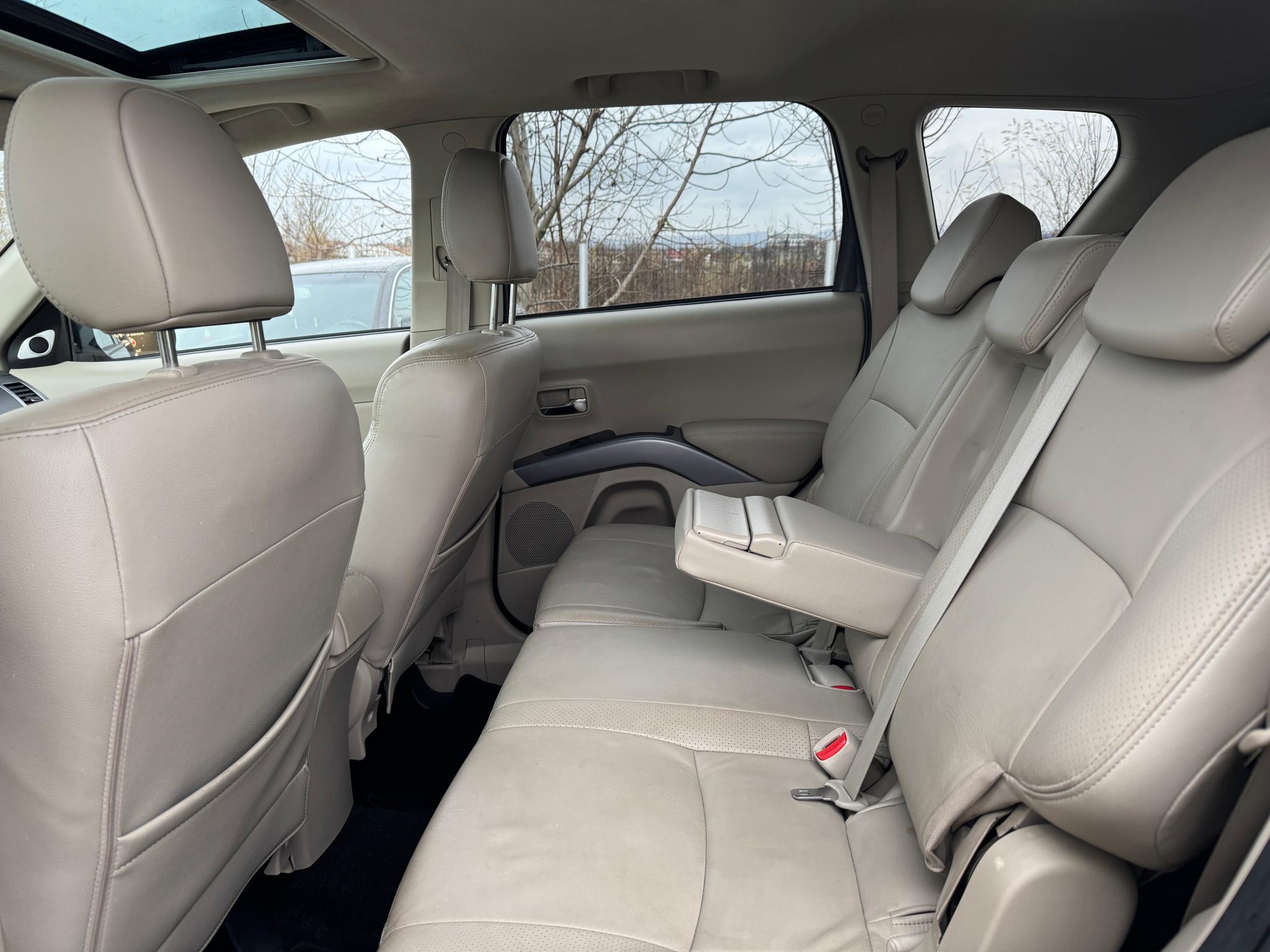 Mitsubishi-Outlander