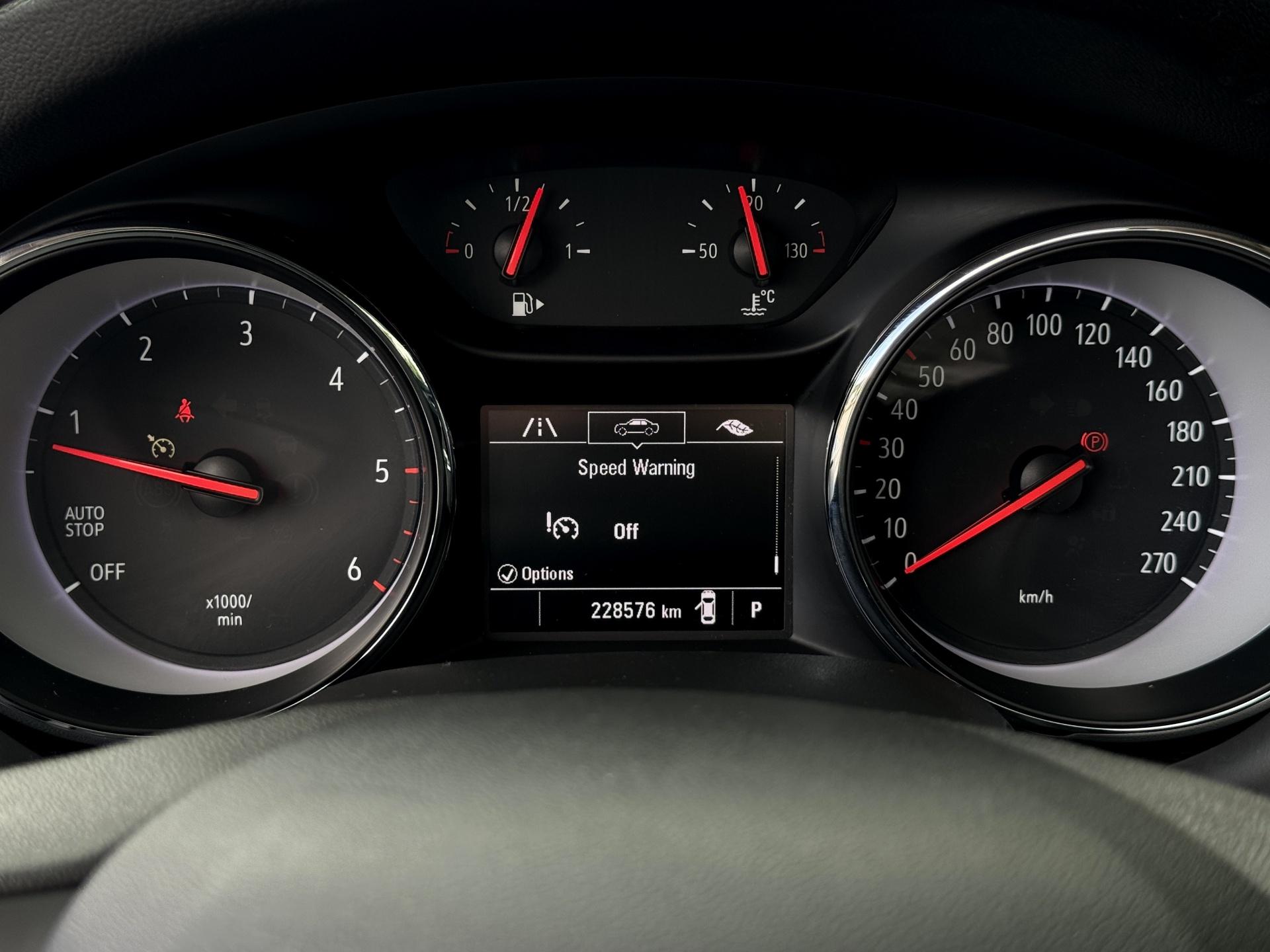 Opel-Insignia