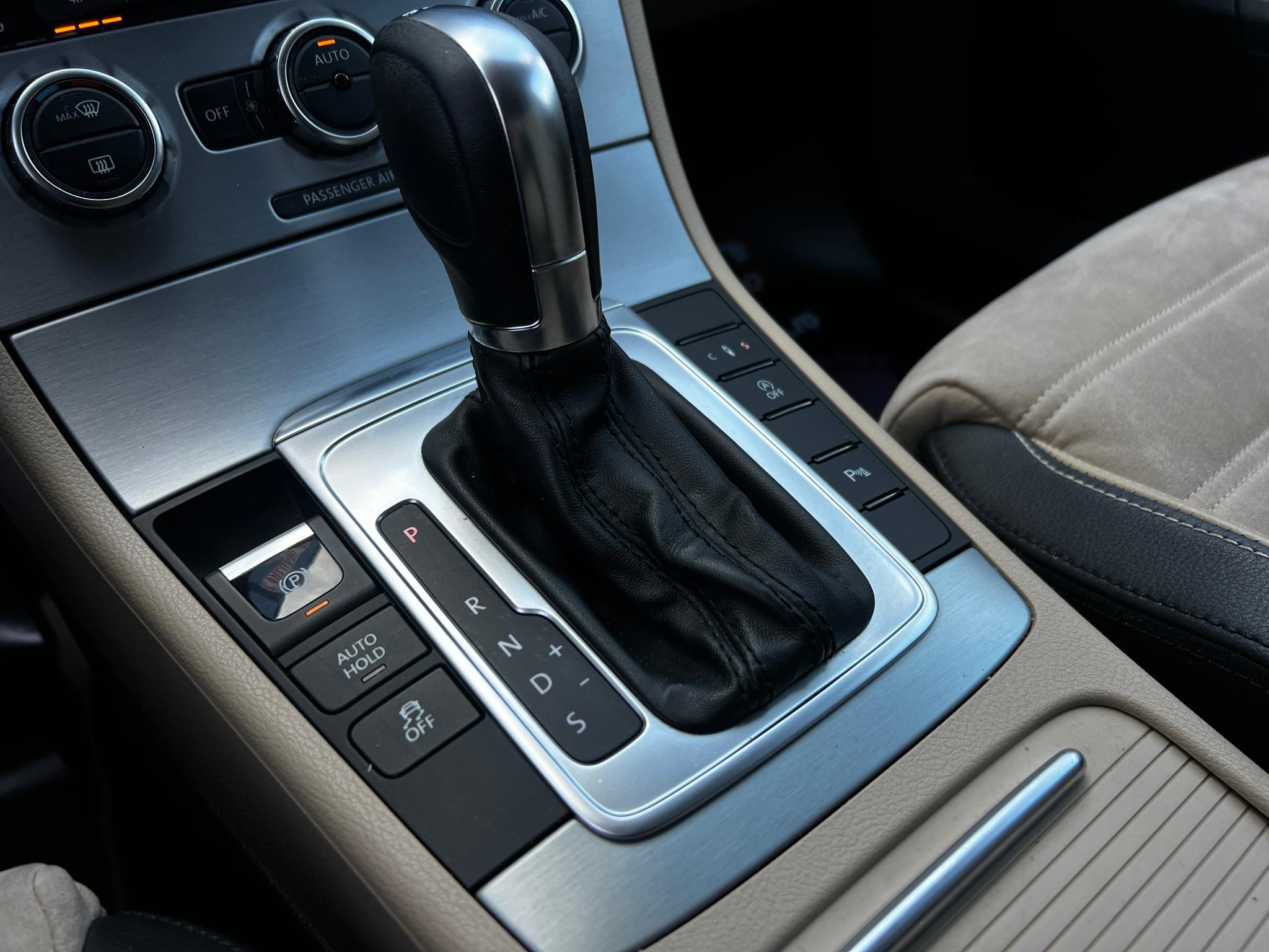 Volkswagen-Passat CC