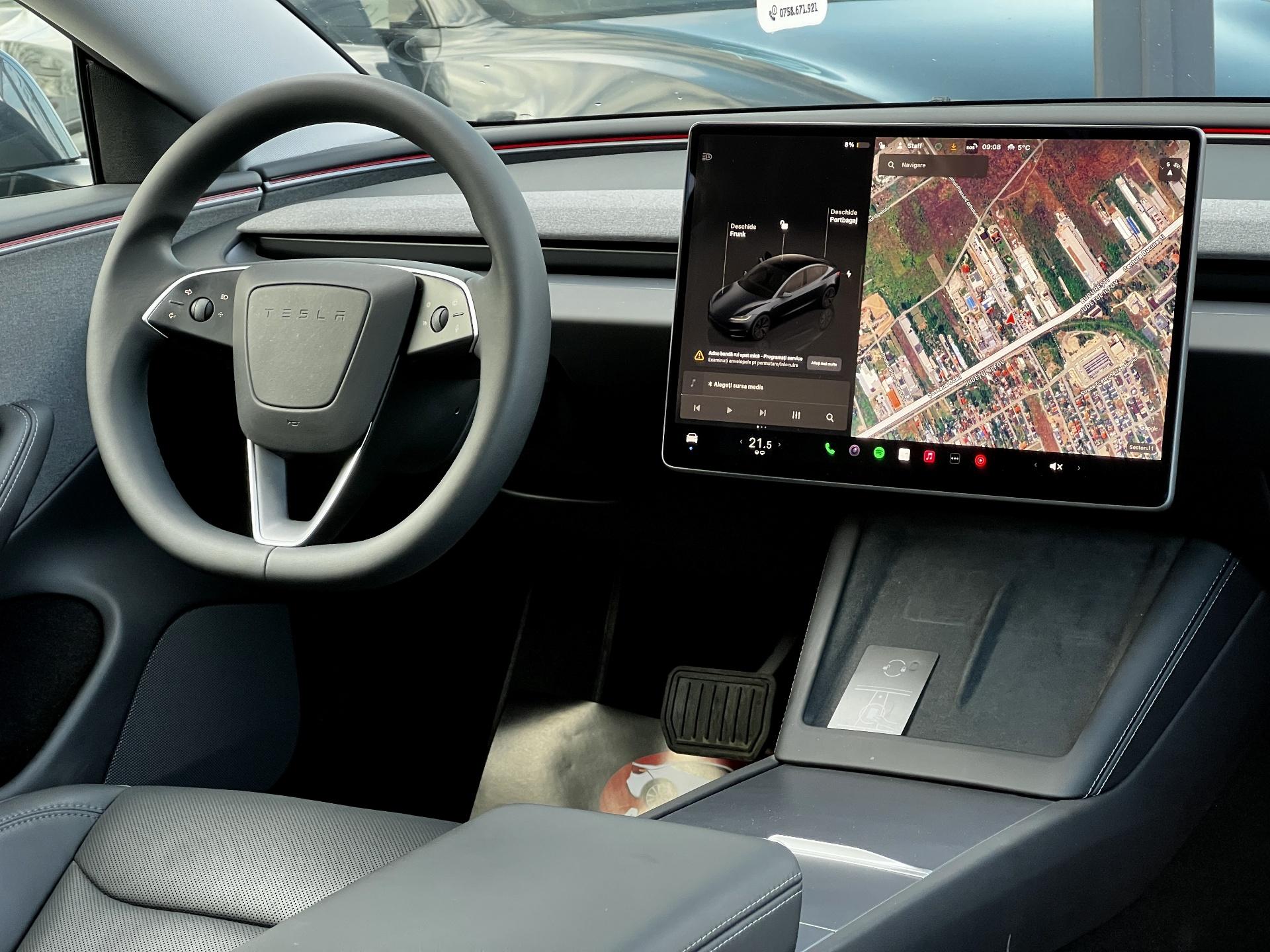 Tesla-Model 3