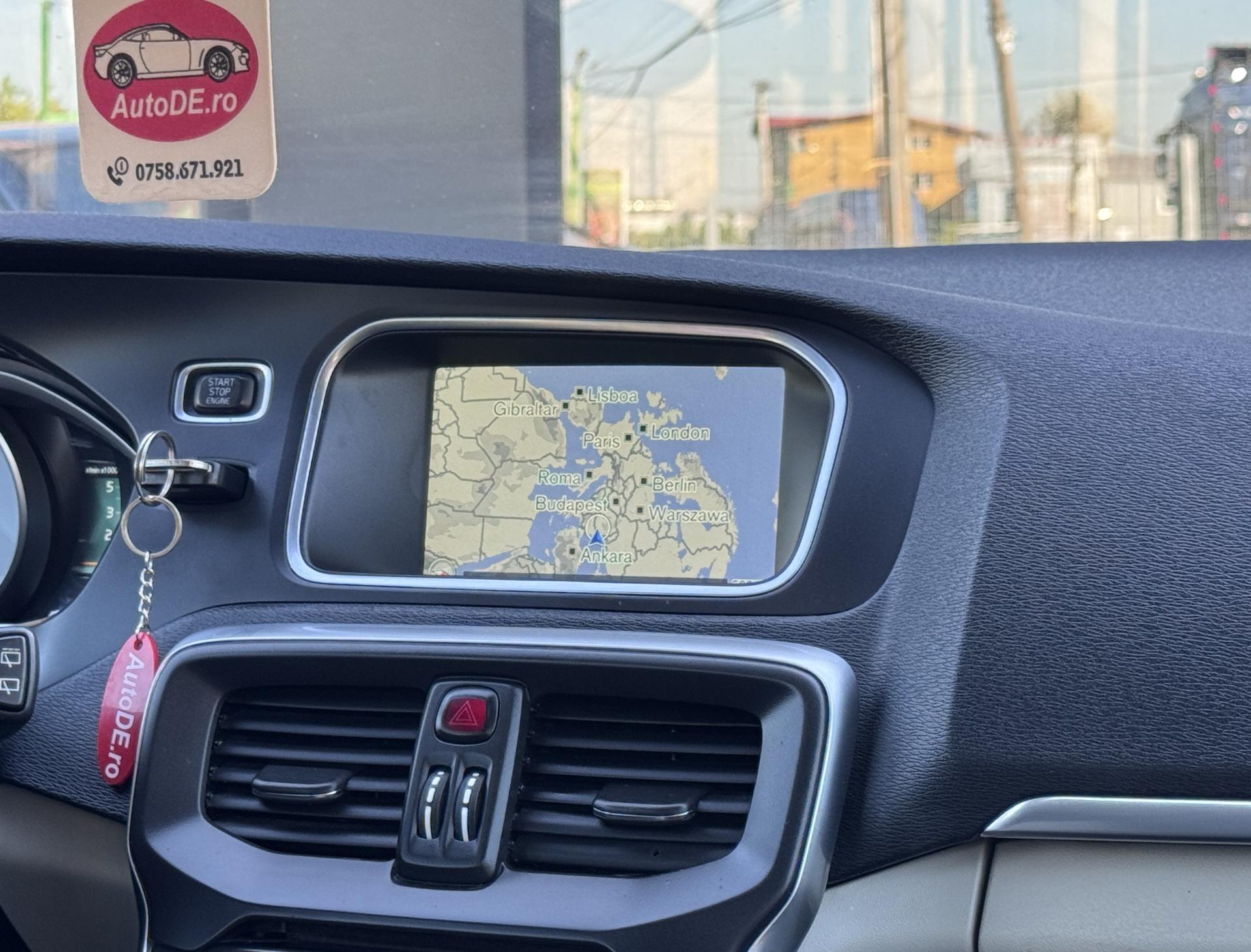 Volvo-V40