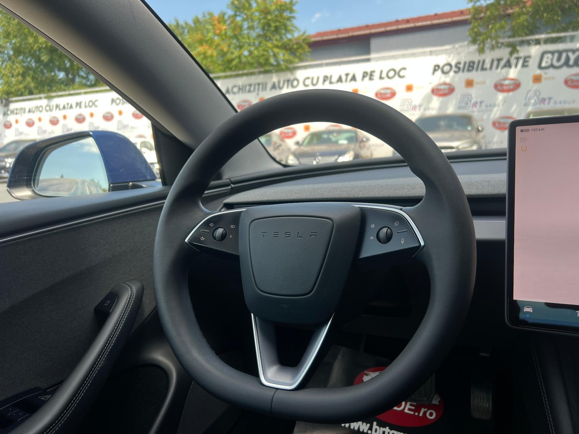 Tesla-Model 3