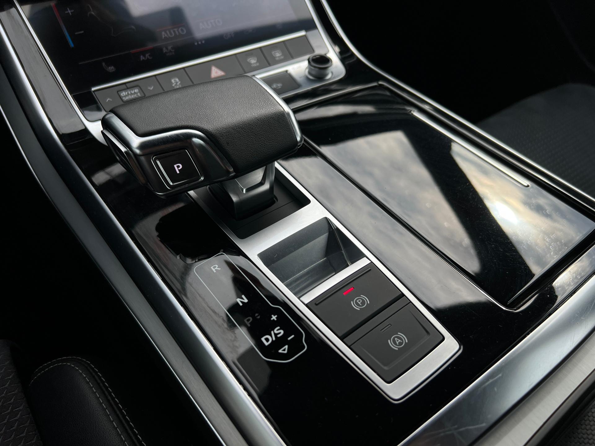 Audi-Q8