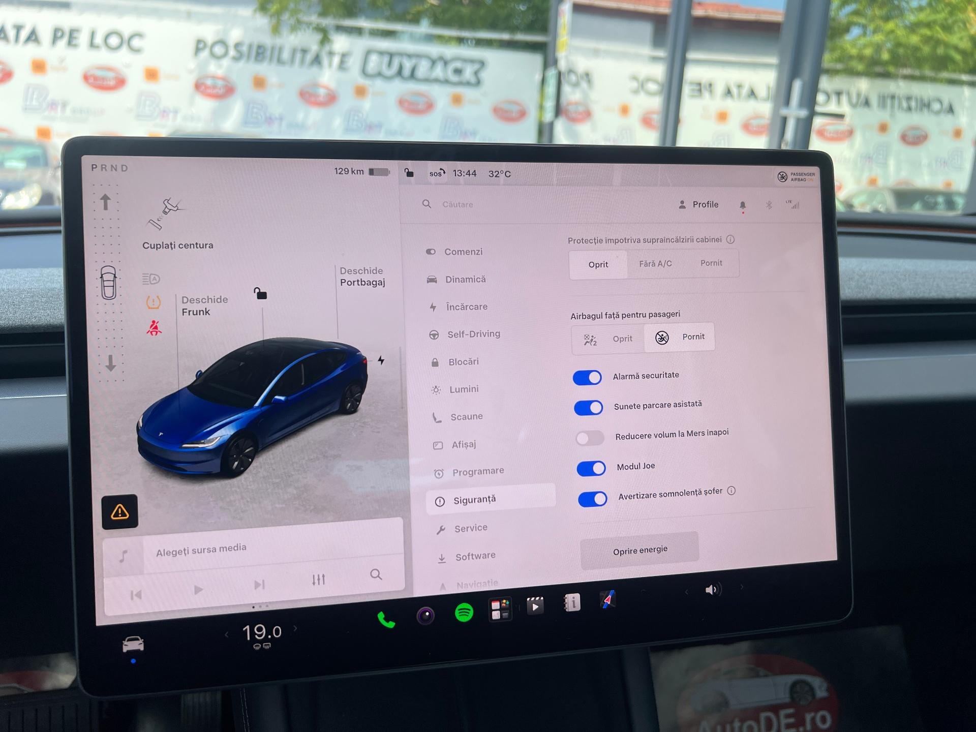 Tesla-Model 3