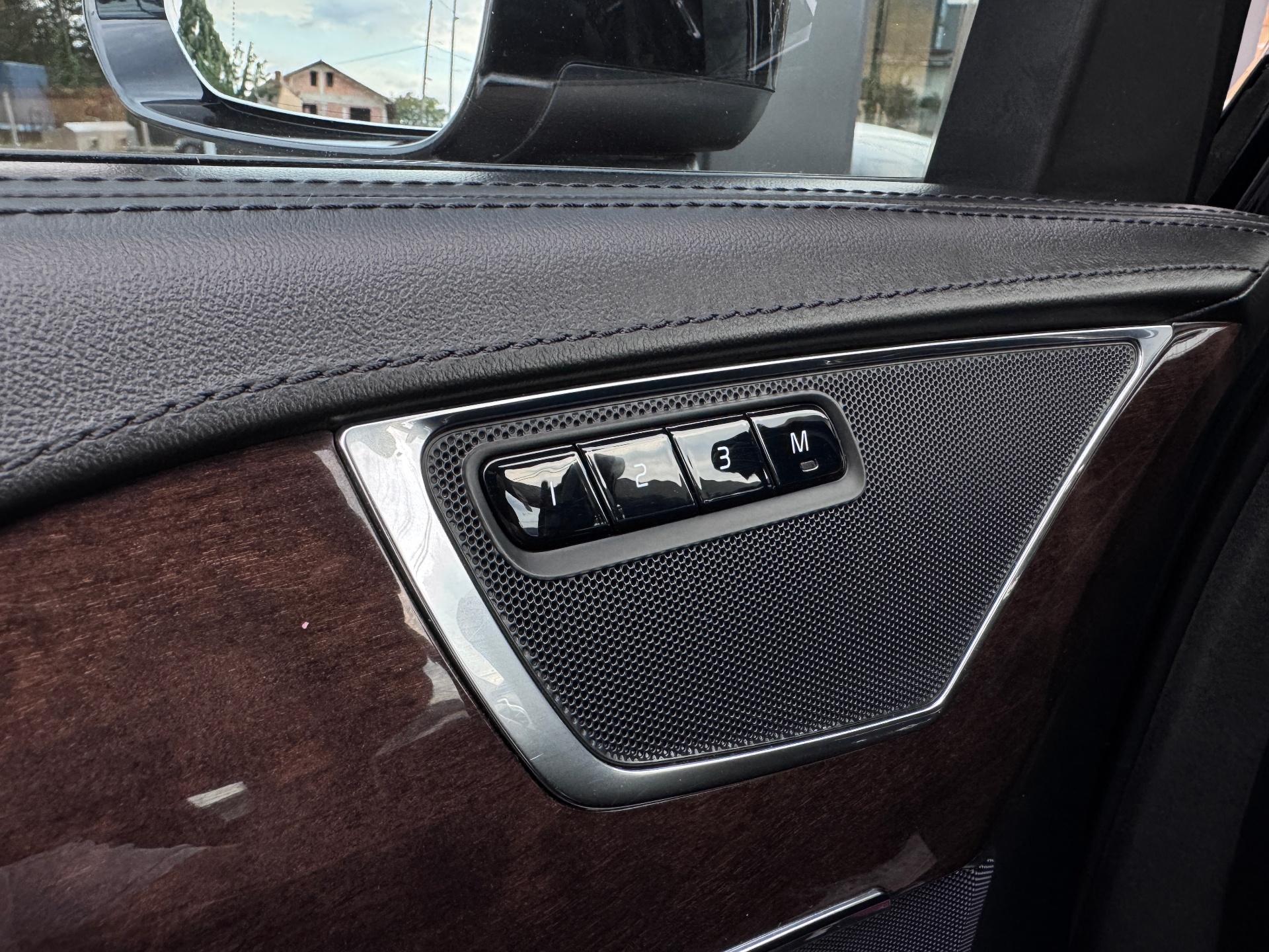 Volvo-XC 90