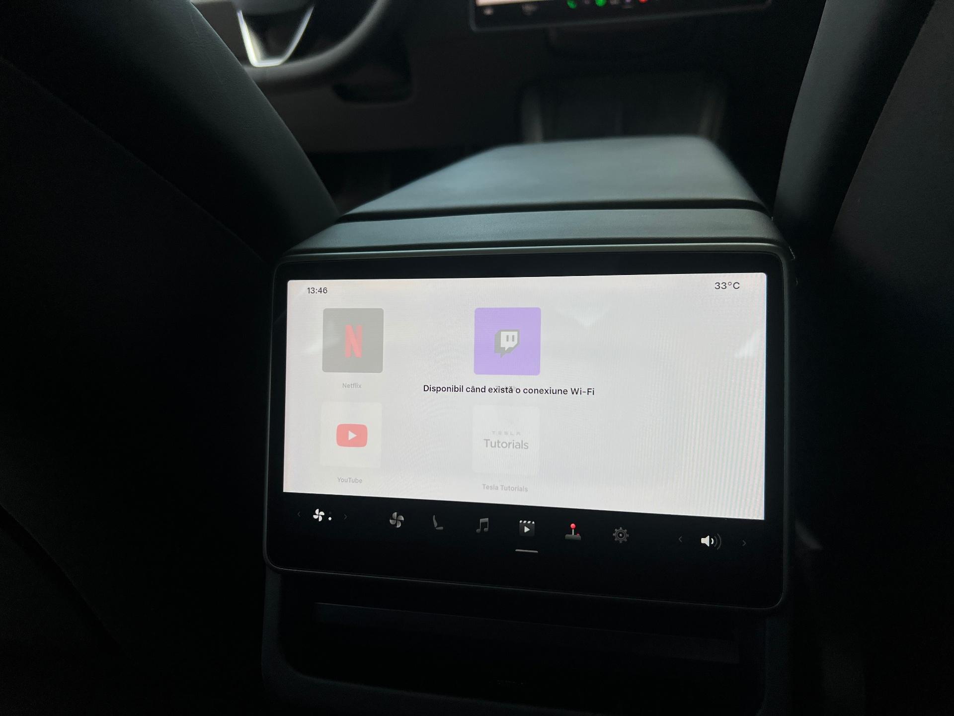 Tesla-Model 3