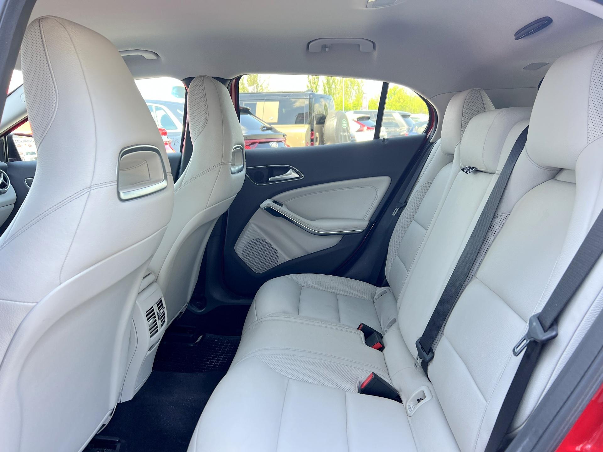 Mercedes-Benz-GLA