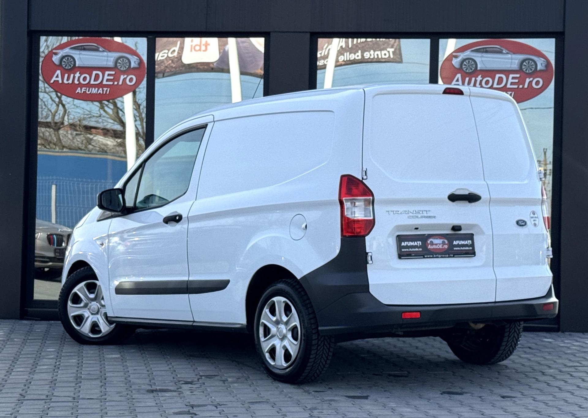 Ford-Transit Connect