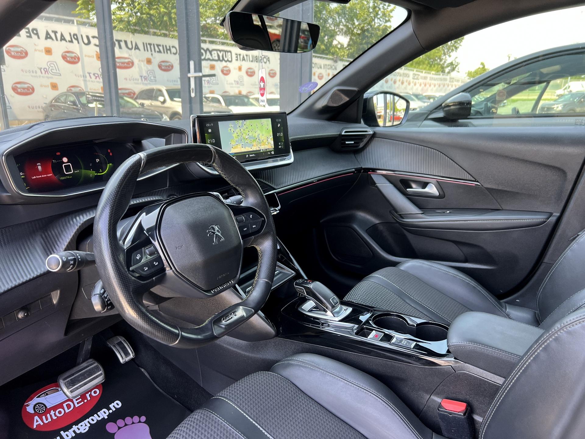 Peugeot-208