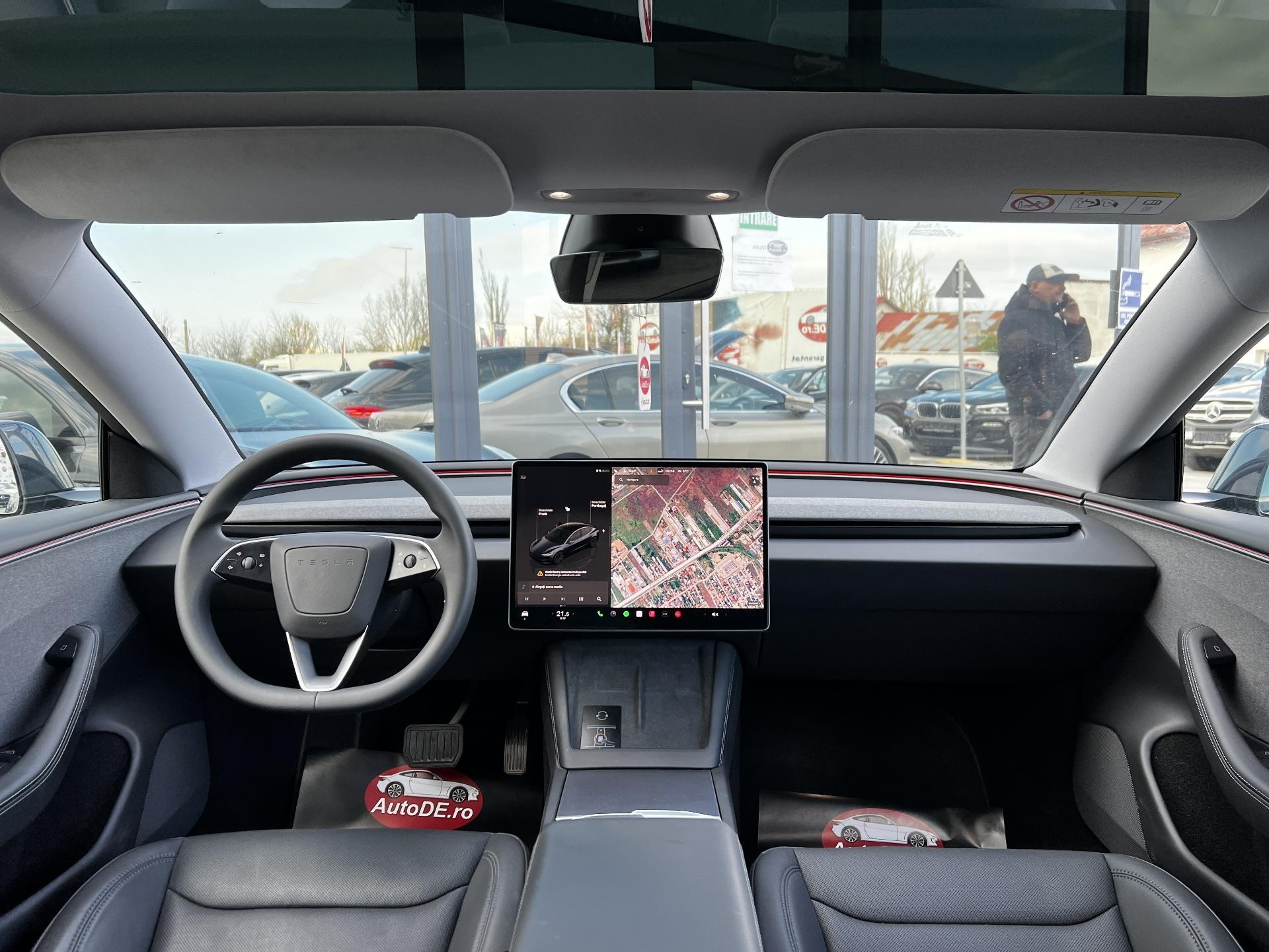 Tesla-Model 3