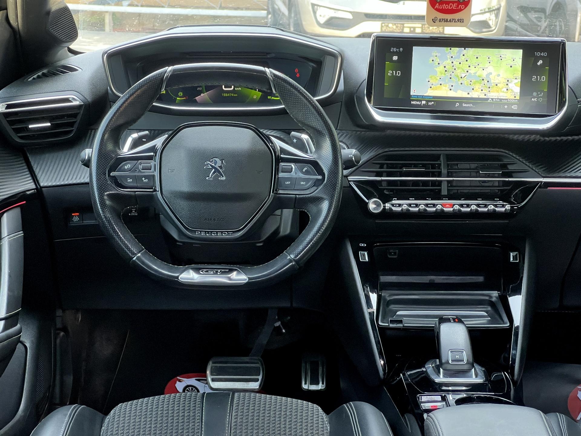 Peugeot-208