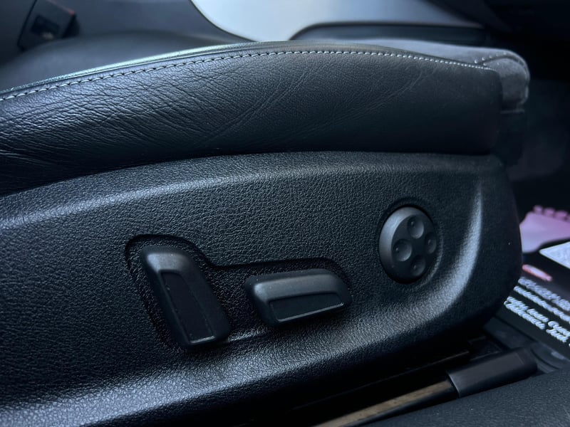 Car Thumb
