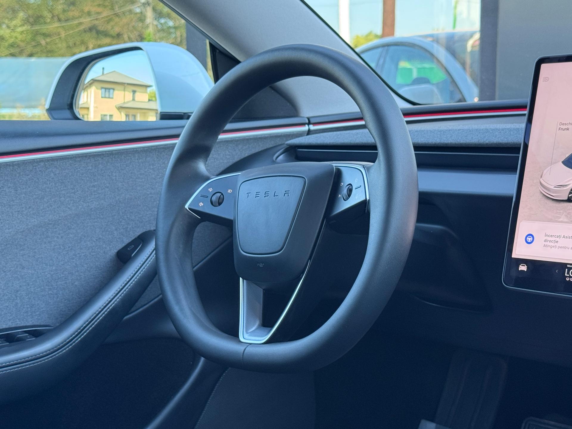 Tesla-Model 3