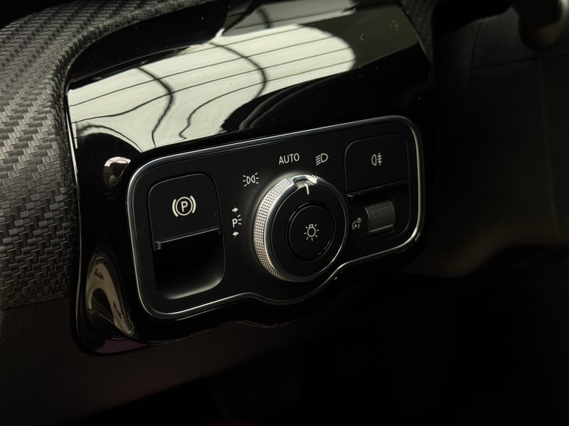 Car Thumb