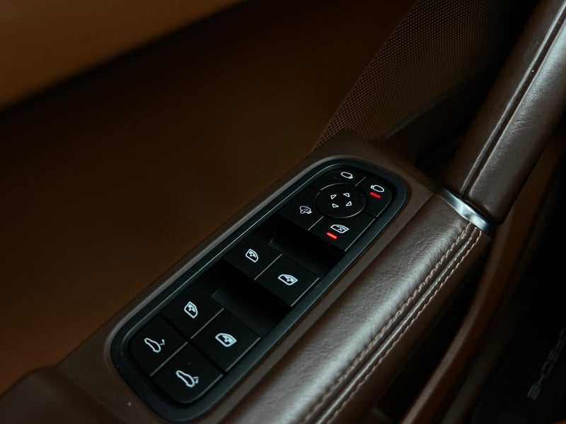 Car Thumb