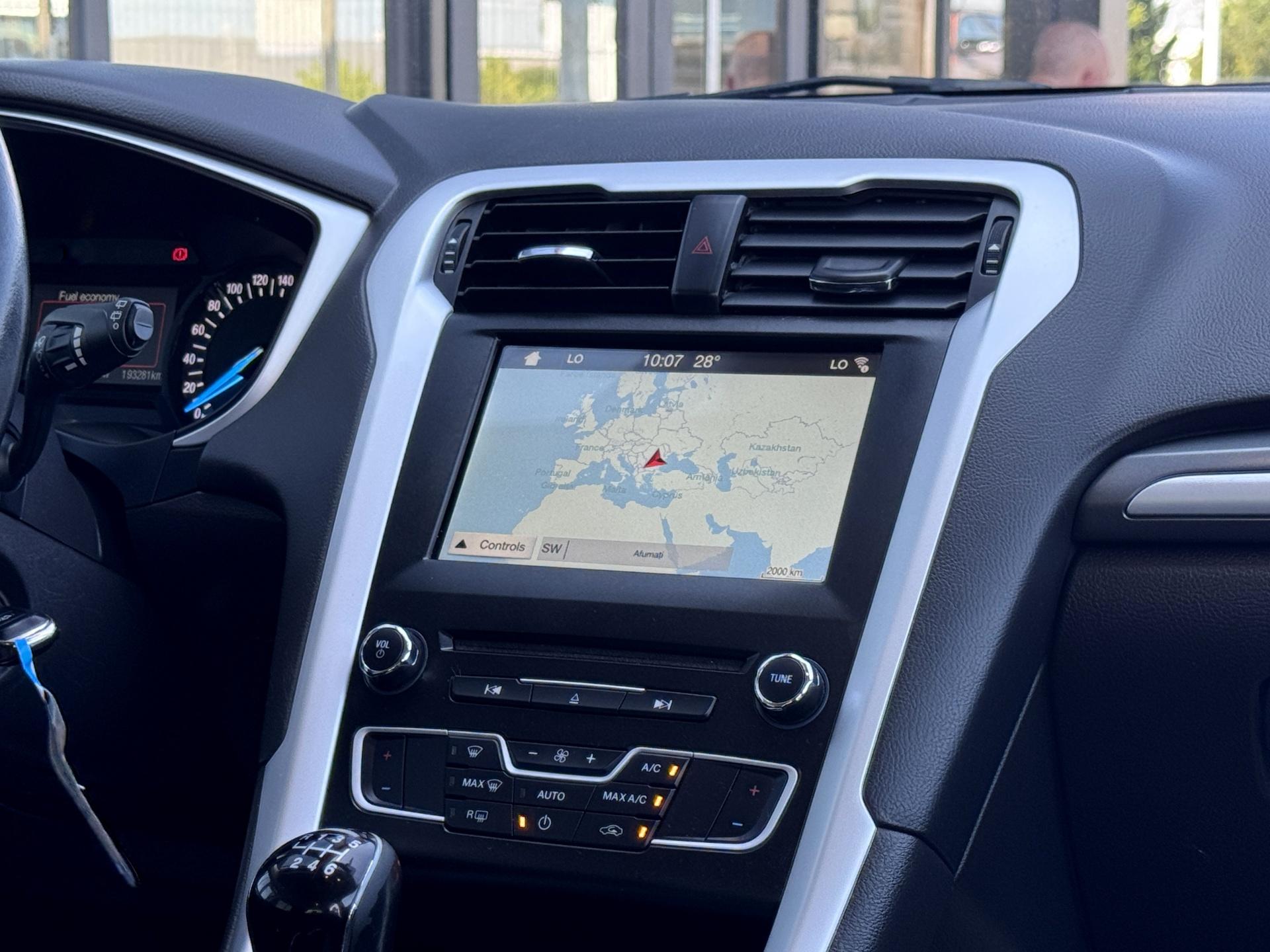 Ford-Mondeo