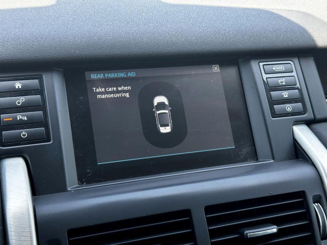 Land Rover-Discovery Sport