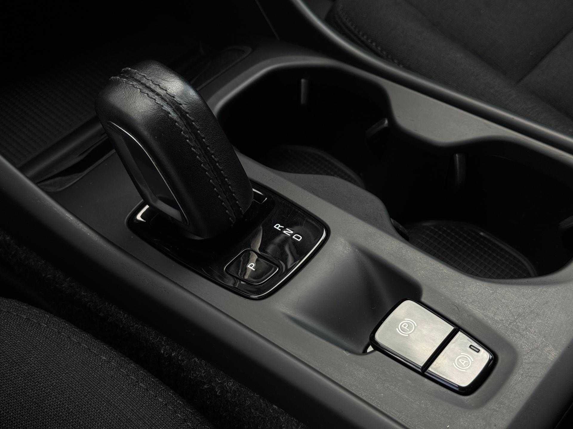 Volvo-XC 40