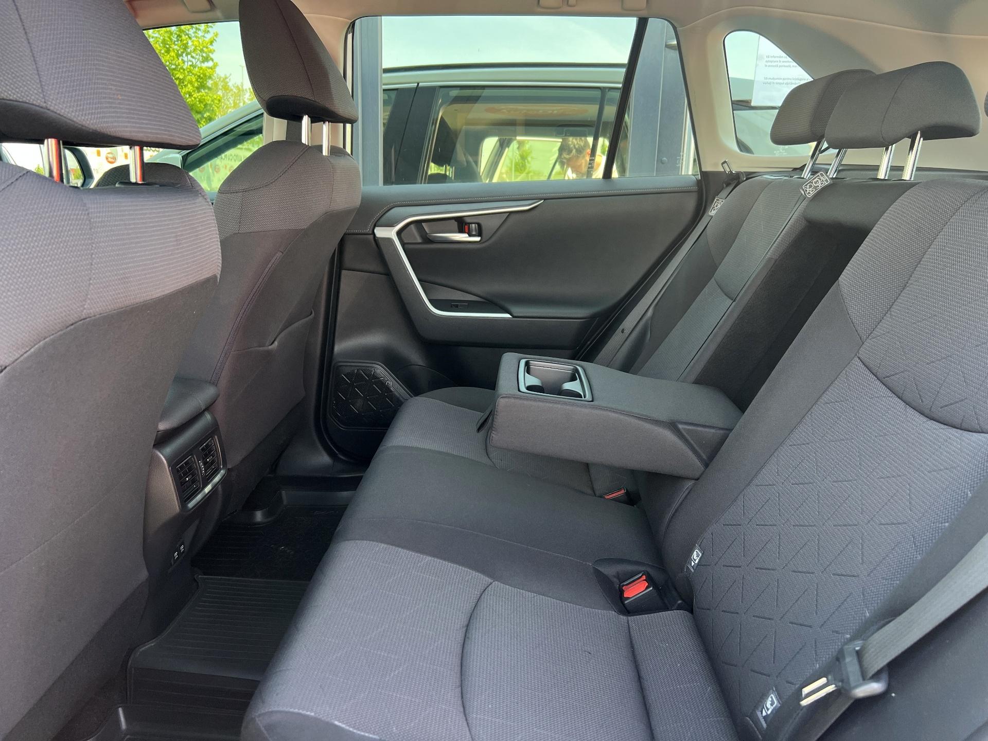 Toyota-RAV 4