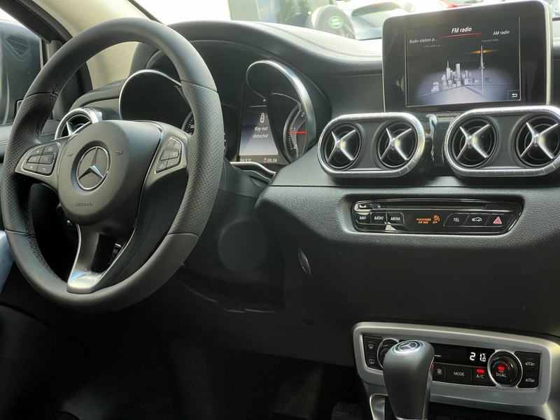 Car Thumb