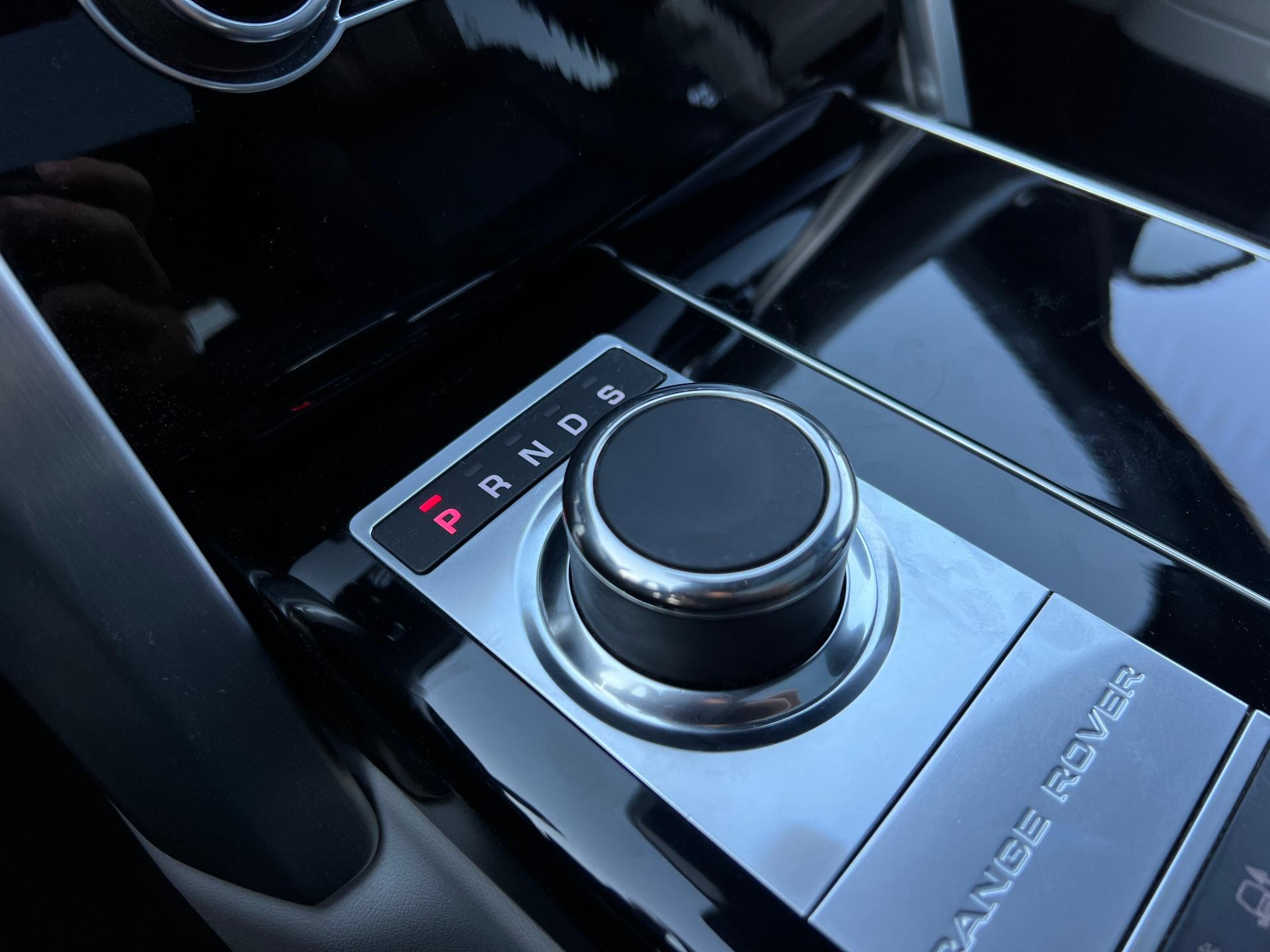 Land Rover-Range Rover