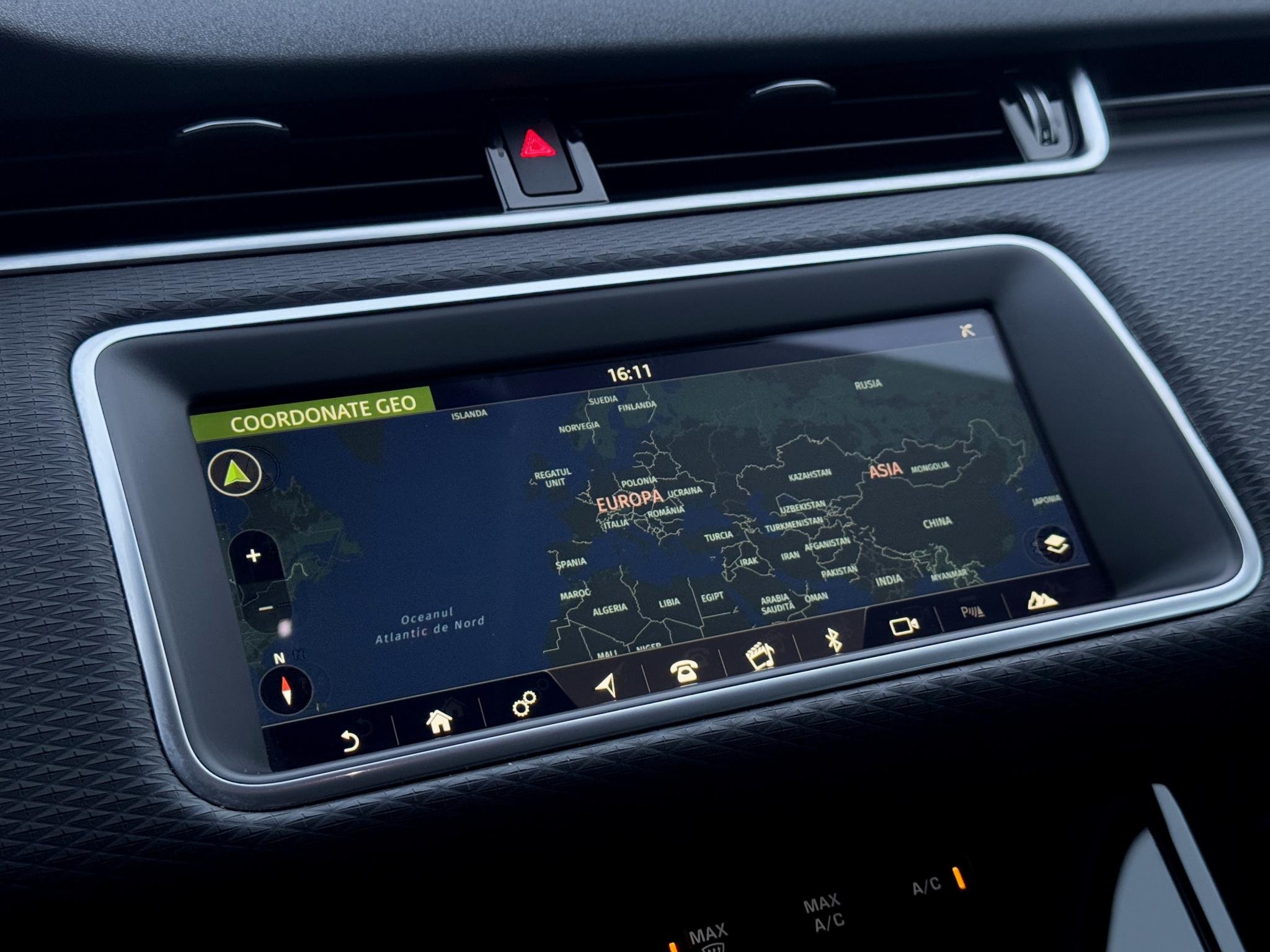 Land Rover-Range Rover Evoque