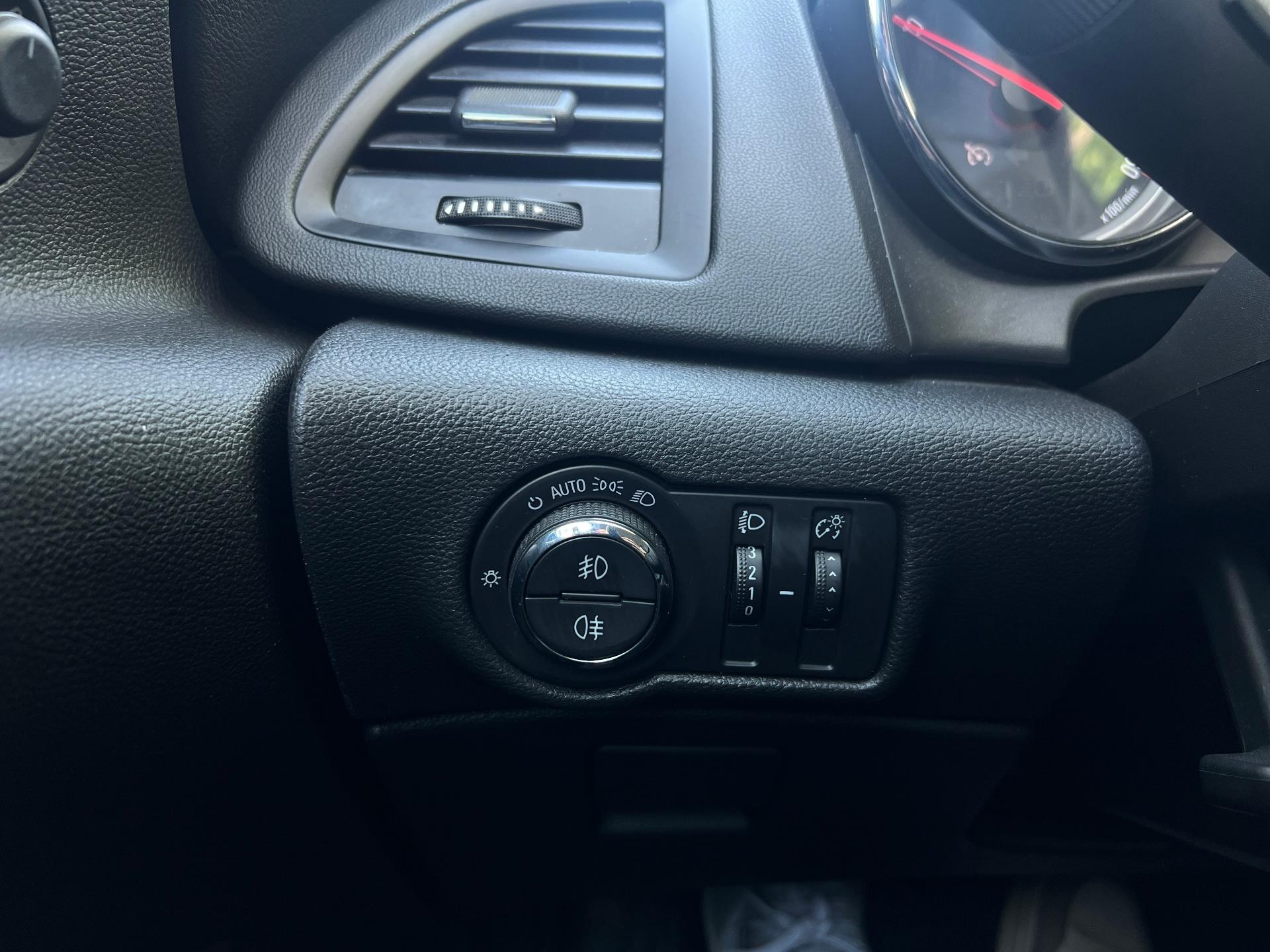 Opel-Astra