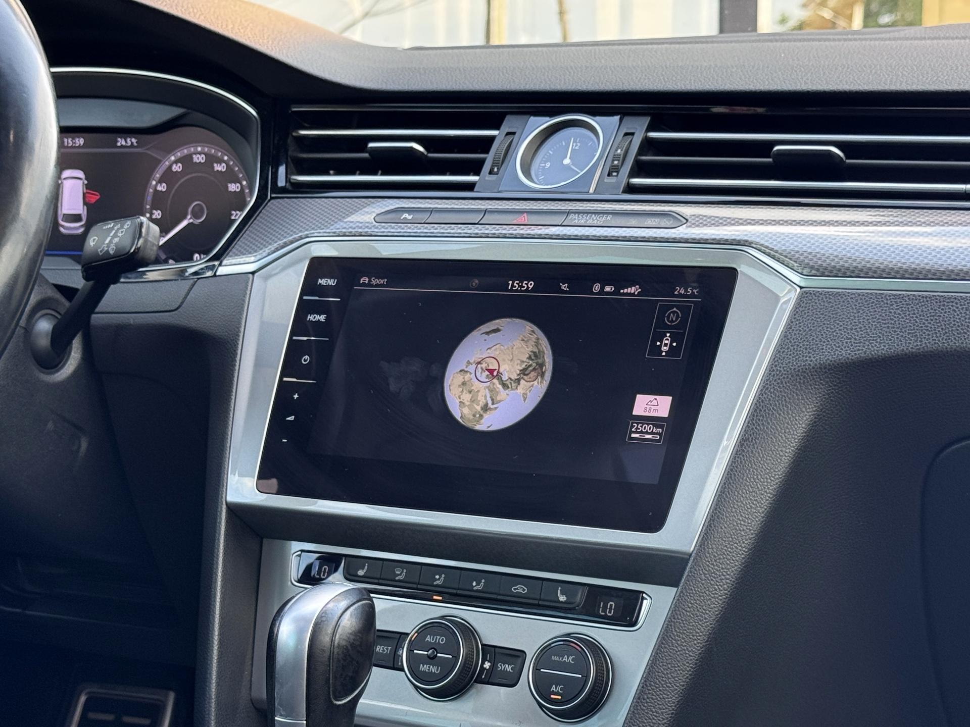 Volkswagen-Passat Alltrack