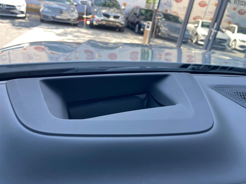 Car Thumb