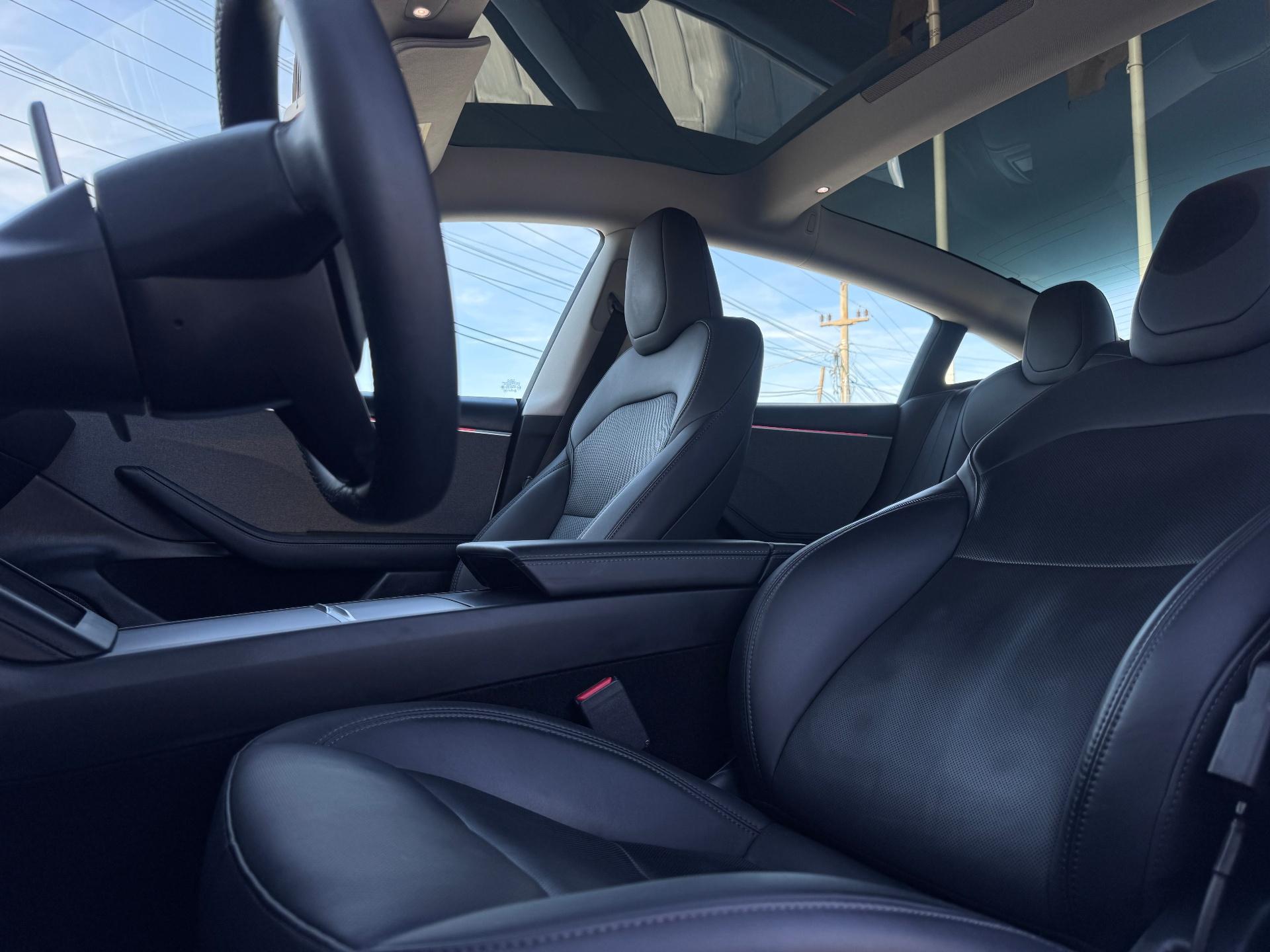 Tesla-Model 3