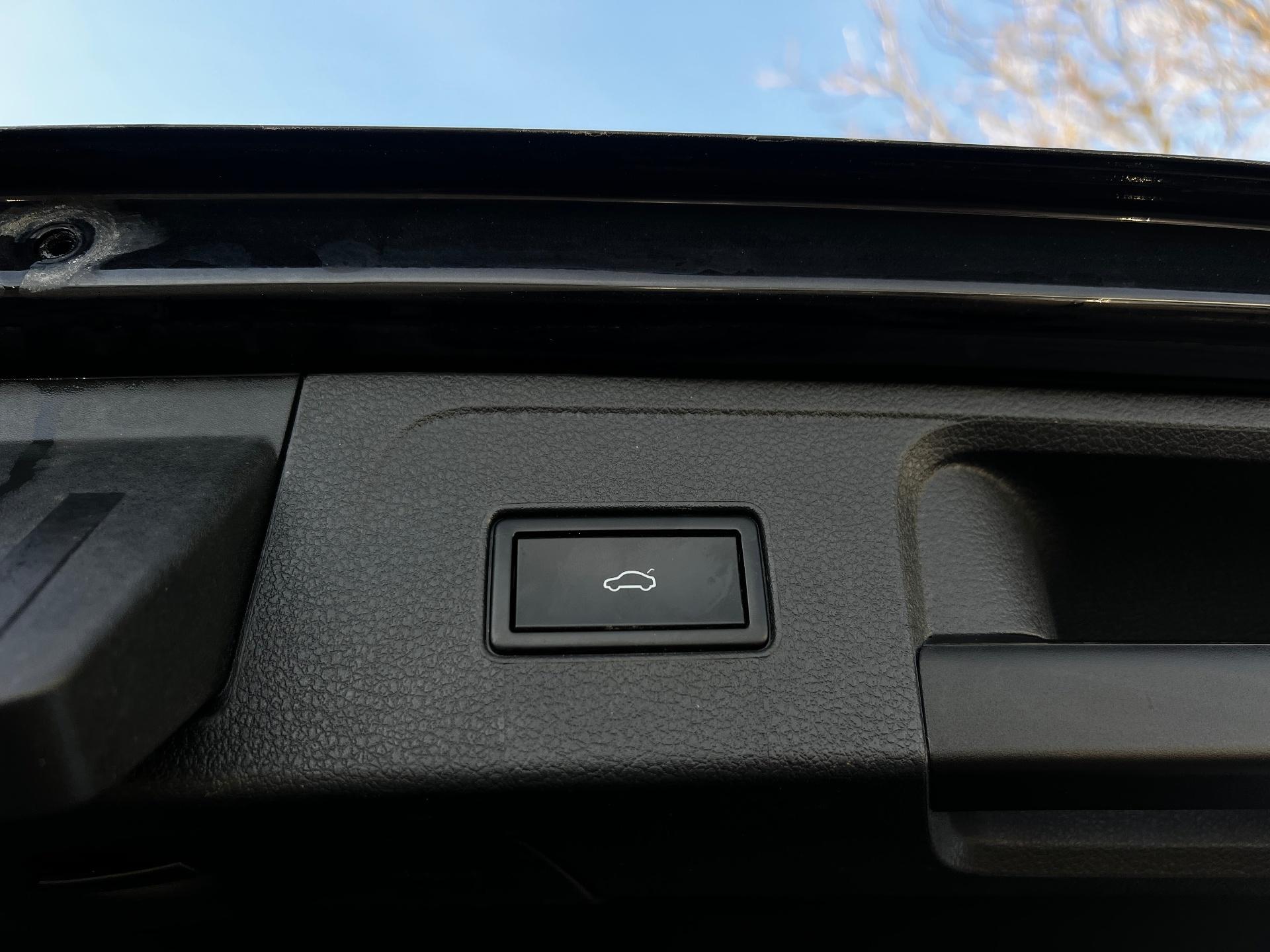 Volkswagen-Passat Alltrack