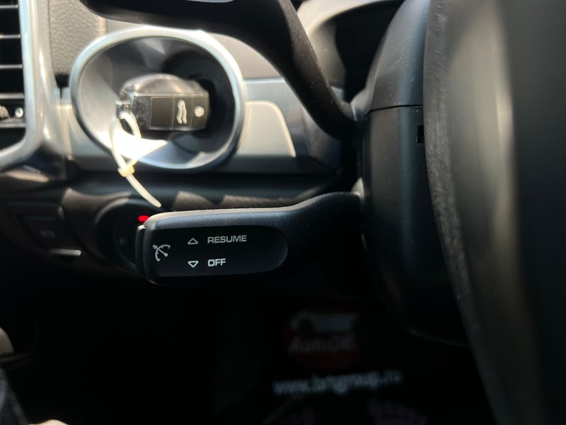 Car Thumb