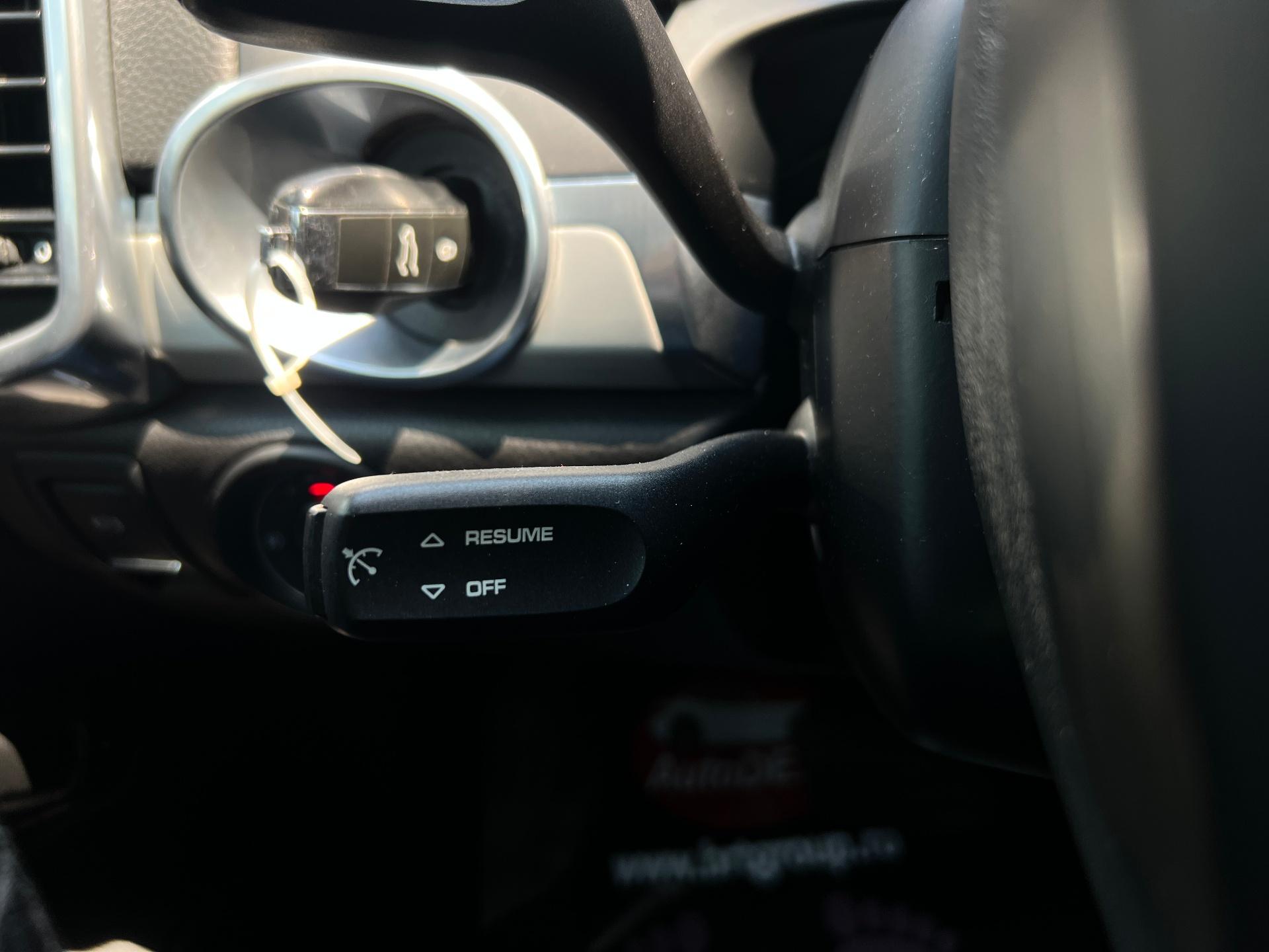 Porsche-Cayenne